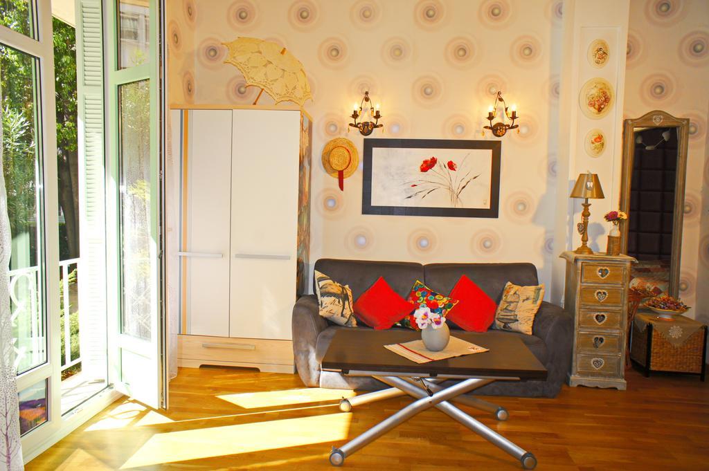 Studio Alberti Nizza Camera foto